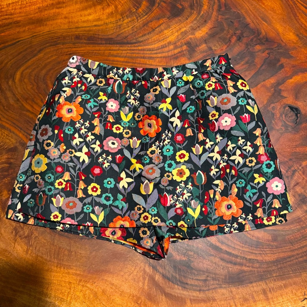 Red Valentino skort ITA size 48 / skirt shorts